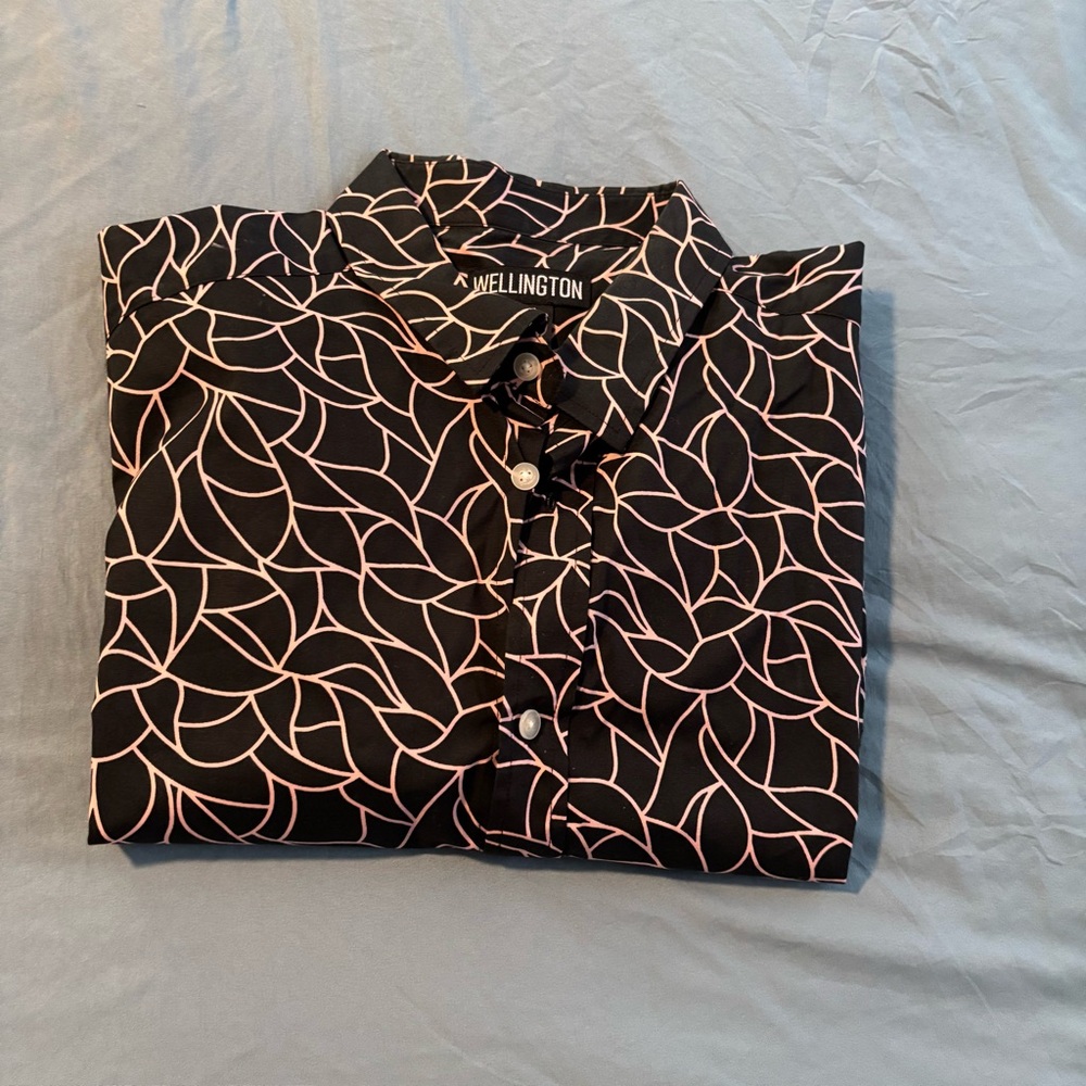 Mens size large Wellington button up short sleeve shirt brown pink abstract